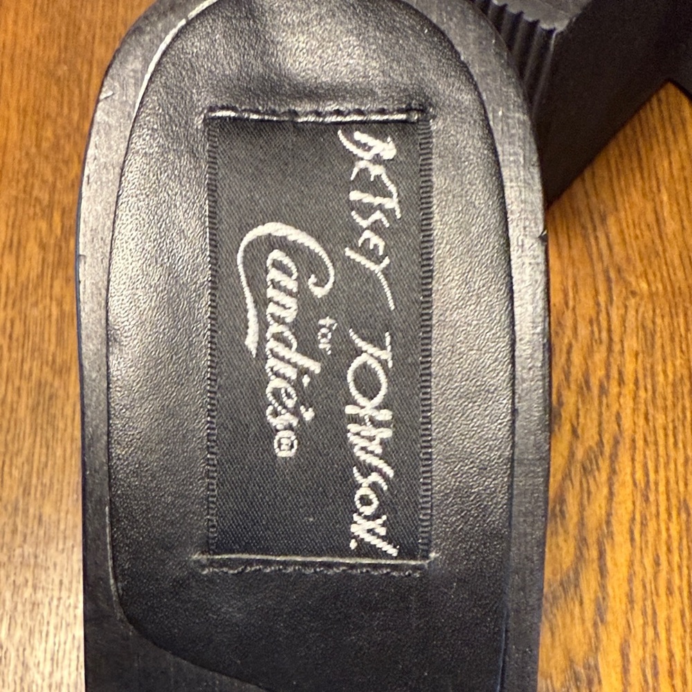 Betsey Johnson Candies clogs. - Picture 5 of 5